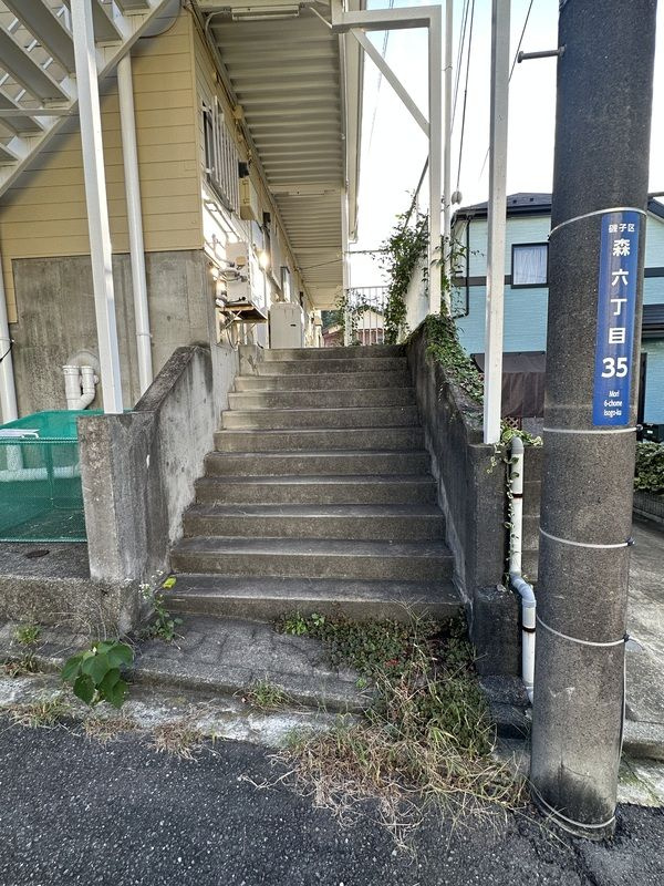 グレーエス日光のエントランス