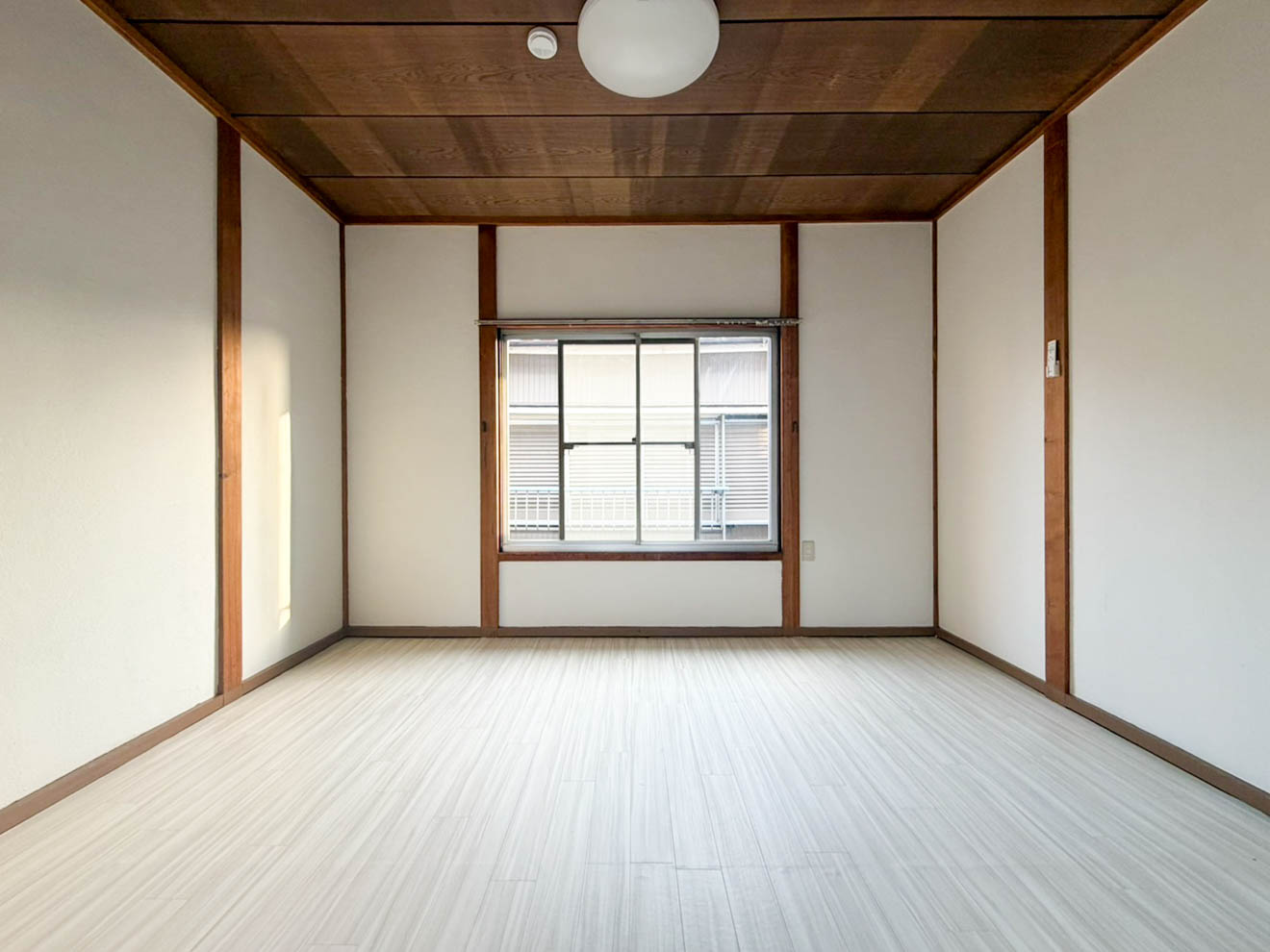 港区港栄テラスハウスの洋室