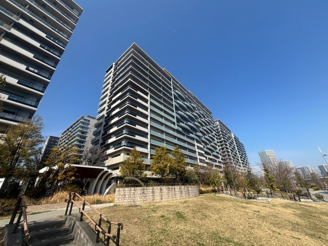 「中央区晴海」にて開発面積約18ha、分譲総戸数4145戸の官民一体大規模複合開発のオールインワンタウン

