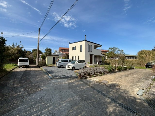 いすみ市岬町和泉　中古戸建の前面道路含む現地写真|2026年3月7日撮影