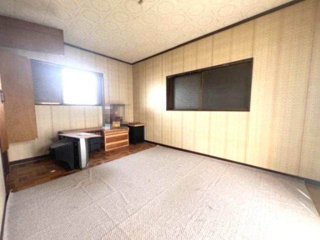 小山市立木　中古戸建　趣ある和風邸宅｜庭付き・広々和室の落ち着いた住まいの洋室|2F洋室です