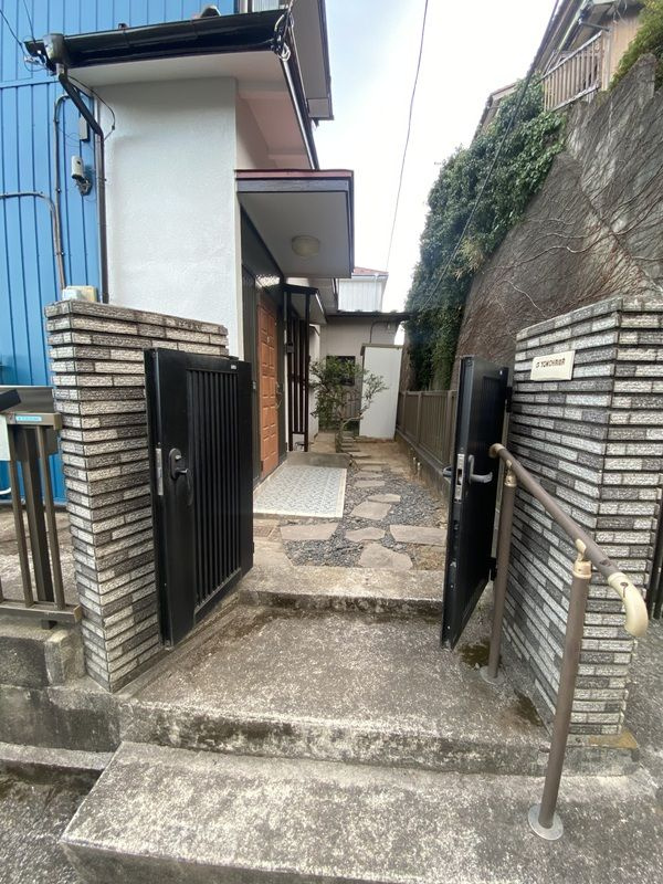 アルファ横浜の外観