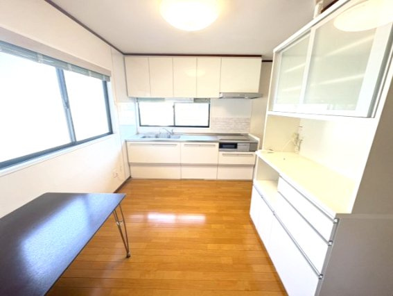 中古住宅　富士市大渕　部屋数豊富6SLDDKK｜二世帯でゆとりある暮らしのキッチン