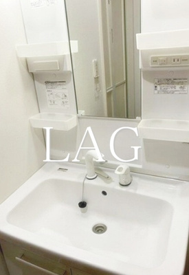 【洗面所】 | 新宿御苑ダイカンプラザ | 洗面台です。