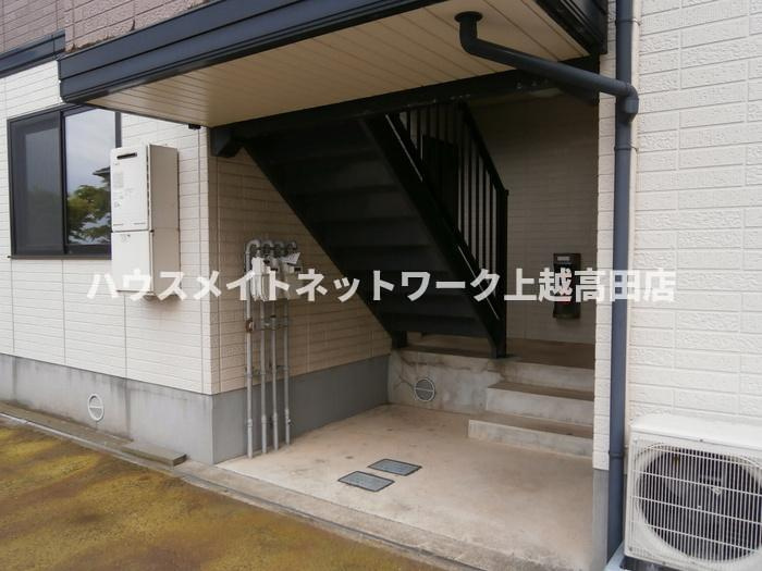 リバービュー Ｂのエントランス|エントランス
