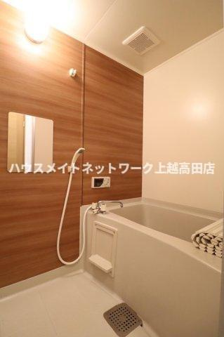 リバービュー Ｂの浴室|追焚機能付
