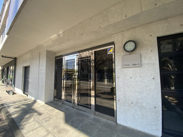 エクセル三国ヶ丘のエントランス