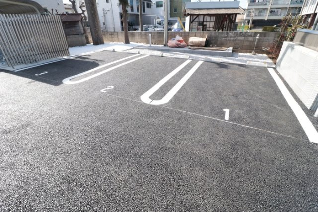 CASA FELIZの駐車場