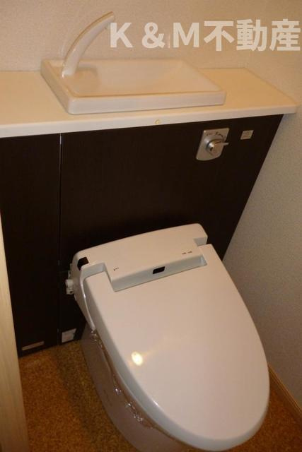 パープルコート・アゼリアのトイレ|コンパクトで使いやすいトイレです