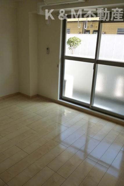 パープルコート・アゼリアのロビー|落ち着いたロビーです