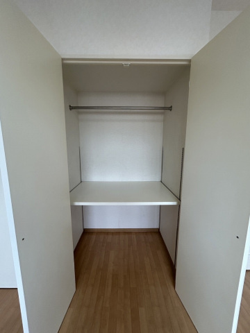 第24友建ビルの収納
