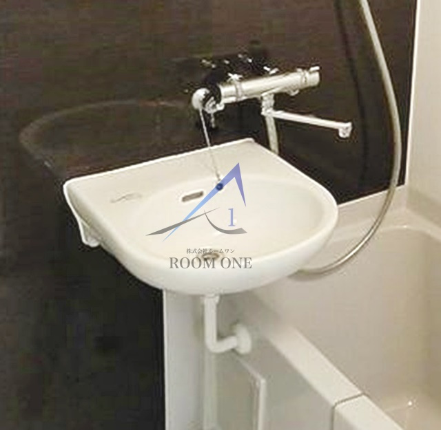 ルーブル多摩川六番館の洗面所|洗面台です。