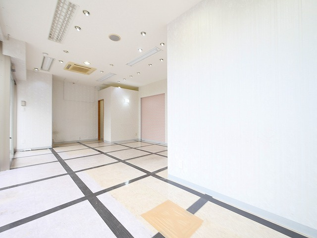正木ビルの内装