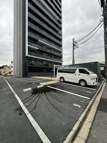 メイクスアート名駅WEST　名古屋市賃貸　仲介手数料無料の駐車場