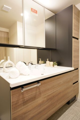 【独立洗面台】