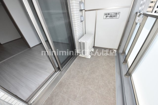 レオンコンフォート本町クレセントのバルコニー