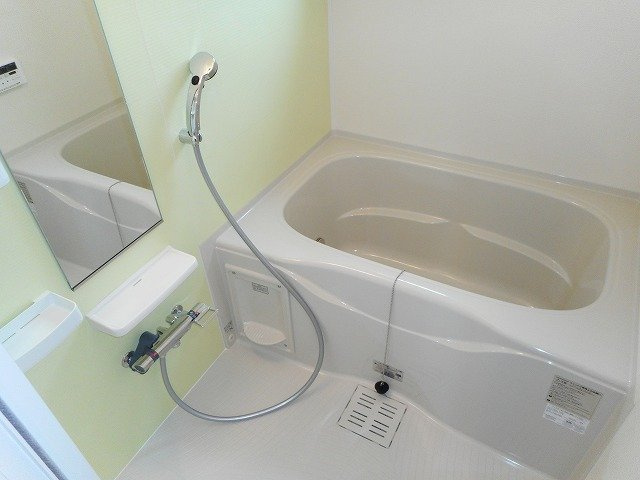 インプレスの浴室|コンパクトで使いやすいお風呂です