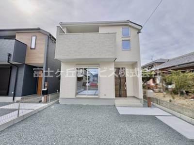 【外観】 | 豊橋市多米西町3丁目 25期 新築一戸建て 1号棟 | 建物外観を気になさる方へ、見た目の良い物件です
