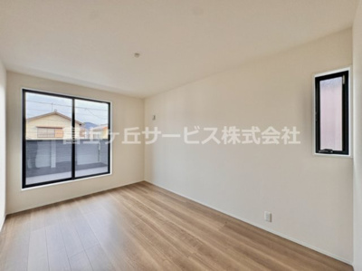 【寝室】 | 豊橋市多米西町3丁目 25期 新築一戸建て 2号棟 | 使い勝手のいい寝室です