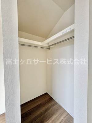 【収納】 | 豊橋市多米西町3丁目 25期 新築一戸建て 2号棟 | ウォークインクローゼットです