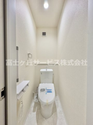 【トイレ】 | 豊橋市多米西町3丁目 25期 新築一戸建て 2号棟 | トイレです