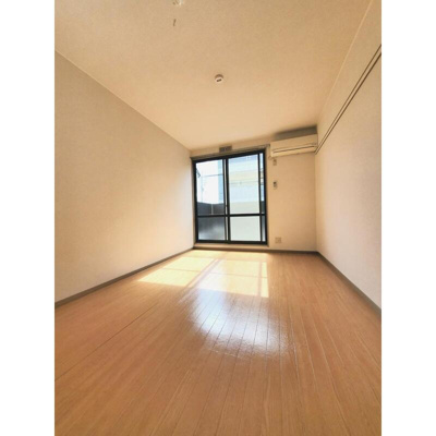 【居間・リビング】 | アクセス