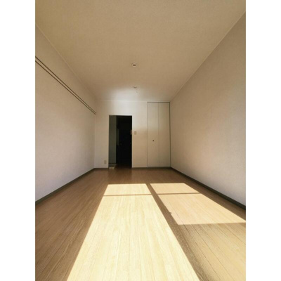 【内装】 | アクセス