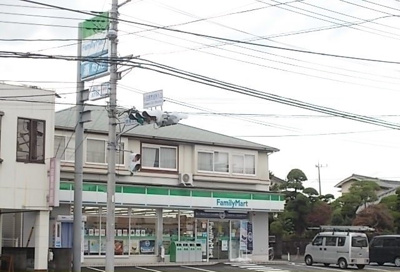 【周辺】 | ポンドサイドＫ | ファミリーマートおかべ荻窪店まで450m