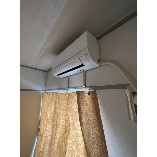 万長ビルの内装