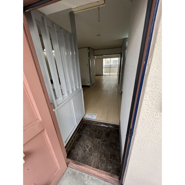 万長ビルのバルコニー