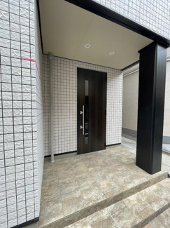 【エントランス】