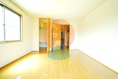 【その他】 | メゾン・ドゥ・プランタン | １０帖の広いお部屋です　※参考写真です

