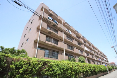 地上６階建て鉄筋コンクリート造マンション
