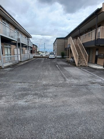 シティーハイツ中川　Ａの駐車場