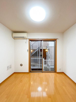 【居間・リビング】 | フィットハウス平楽壱番館 | 居室、リビング