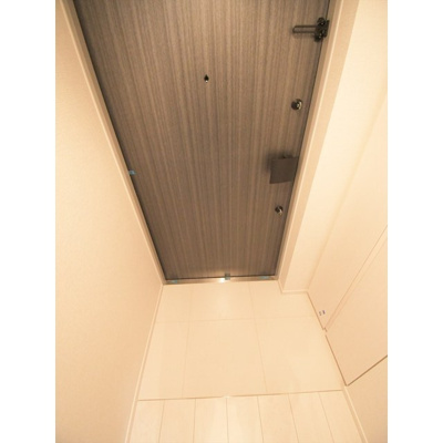 【玄関】 | ラクレイス横濱関内