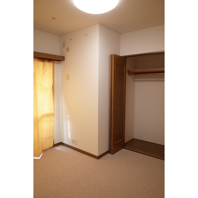 錦パークビルの収納