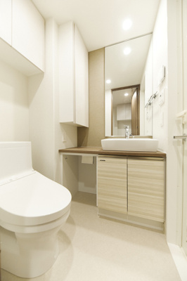 【トイレ】 | ベルファース神田神保町 | ※写真は同タイプ住戸です。