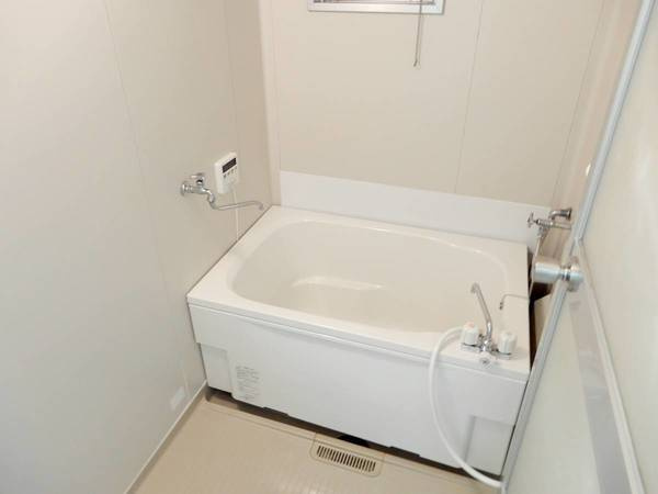 ビレッジハウス草部6号棟の浴室|モデルルームの写真です