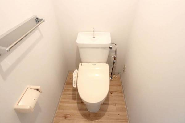 ビレッジハウス草部6号棟のトイレ|モデルルームの写真です