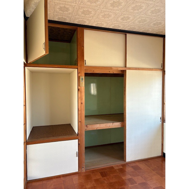 安八郡神戸町大字更屋敷の一戸建ての収納
