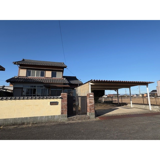 安八郡神戸町大字更屋敷の一戸建ての外観