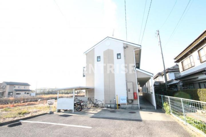 DUPLEX 国王70の駐車場