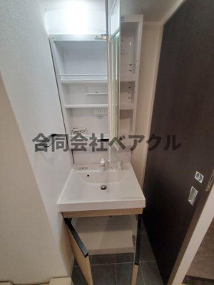 【独立洗面台】 | アクアプレイス京都千本丸太町 | 使いやすい独立洗面台です