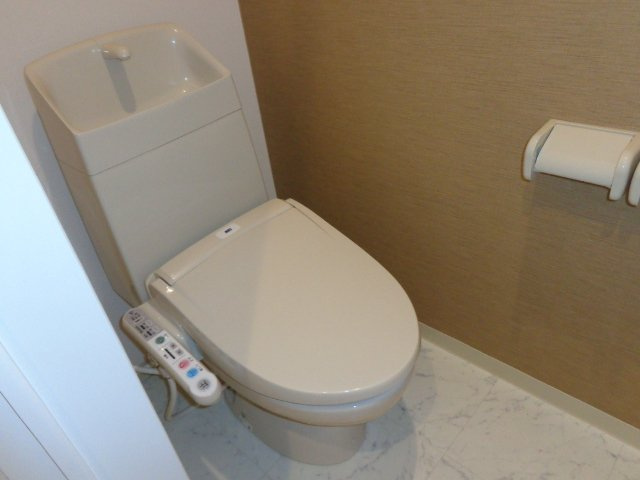 ソレイユ四ツ葉のトイレ|シャワー付トイレ