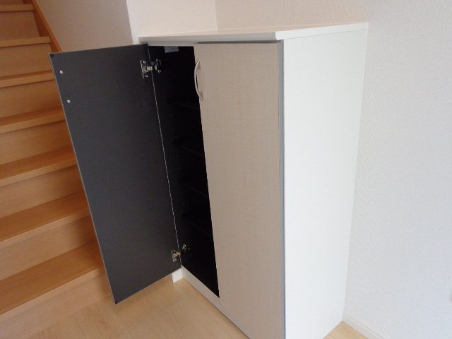 ソレイユ四ツ葉の収納|下駄箱