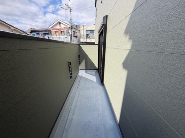 【バルコニー】