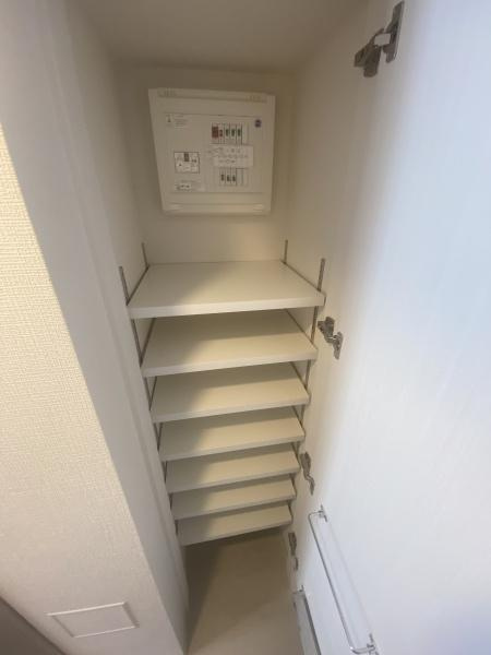 エスリード大阪リエートの収納|シューズボックス内