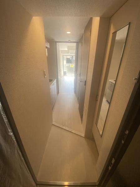 エスリード大阪リエートの玄関