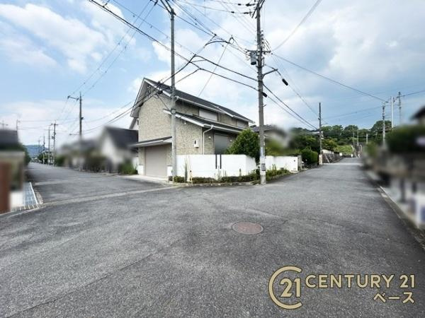 橿原市白橿町２丁目の中古一戸建の前面道路含む現地写真|■現地撮影写真■落ち着いた雰囲気の閑静な住宅地内です！